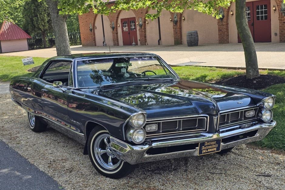 1965 Pontiac Grand Prix sold for $25,250