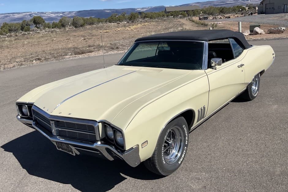 1969 Buick Skylark sold for $12,800