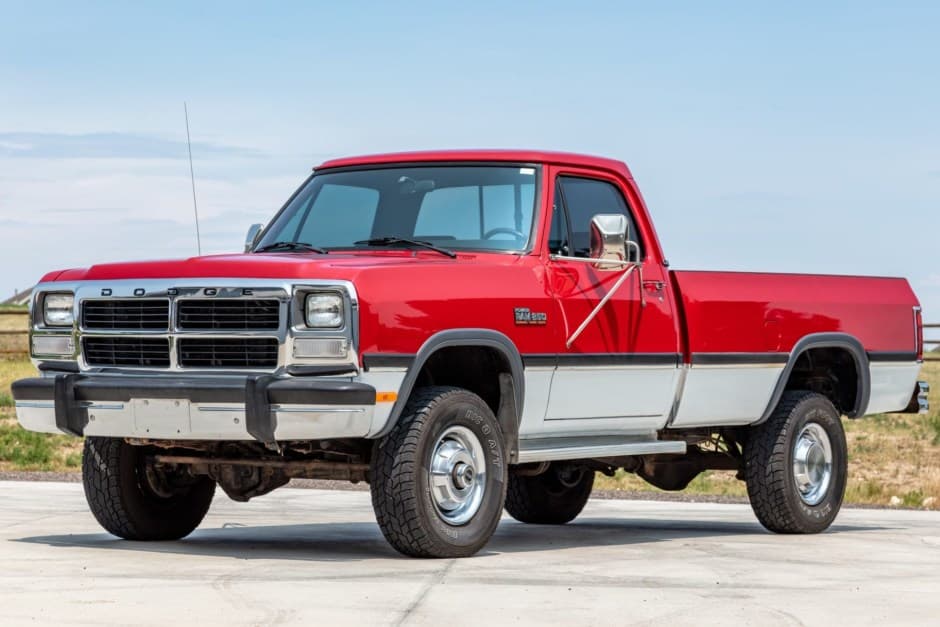 1992 Dodge Ram (1981-1993) sold for $29,000