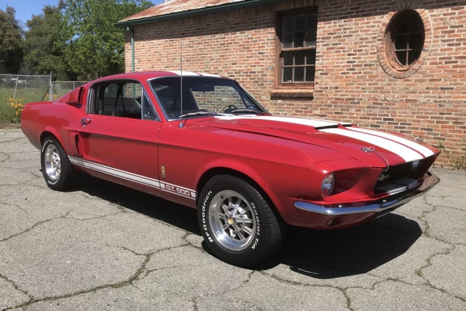 1967 Shelby Mustang GT350 & GT500 sold for $133,000