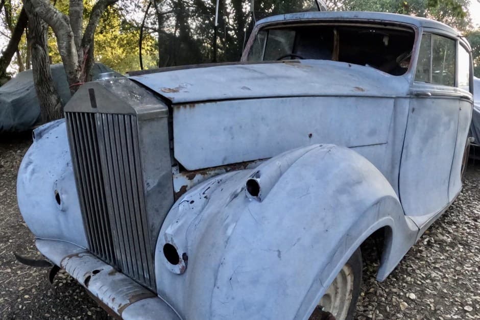 1947 Rolls-Royce Wraith sold for $1,400