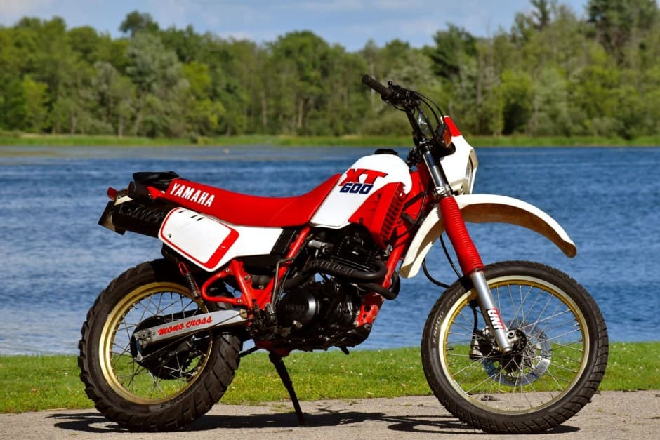 1989 Yamaha  sold for $2,800