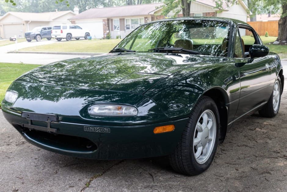 1991 Mazda NA MX-5 Miata sold for $19,000