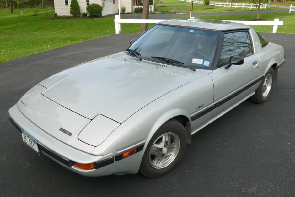 1985 Mazda RX-7 FB sold for $6,600