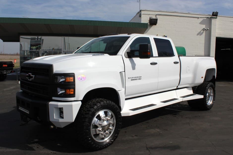 2021 Chevrolet Silverado T1XX (2019+) sold for $71,500