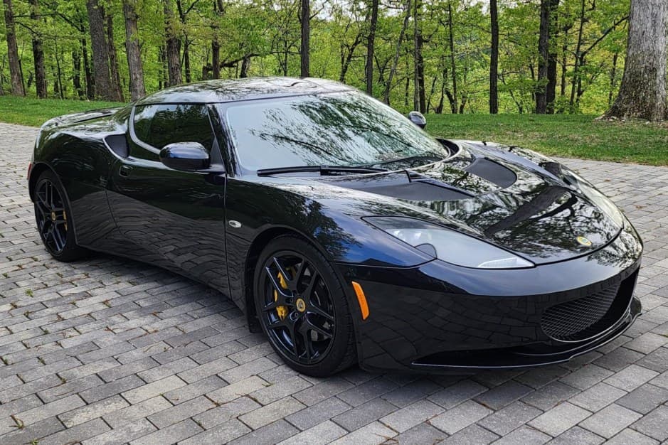 2010 Lotus Evora sold for $36,750