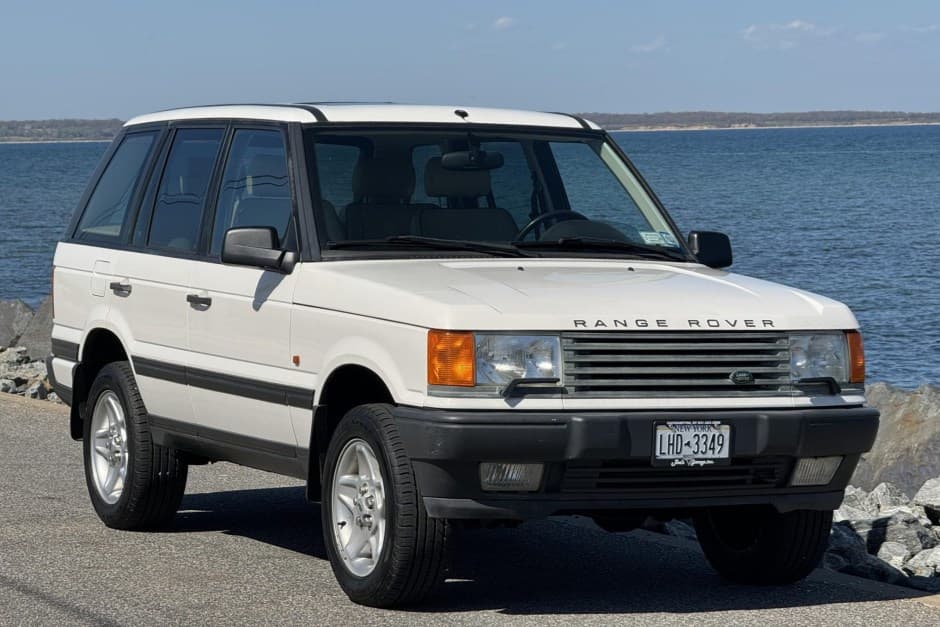 1997 Land Rover Range Rover P38A sold for $15,988