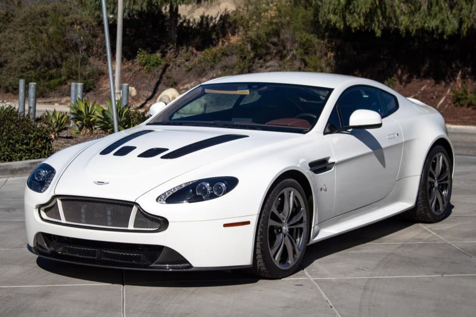 2016 Aston Martin V12 Vantage sold for $91,000
