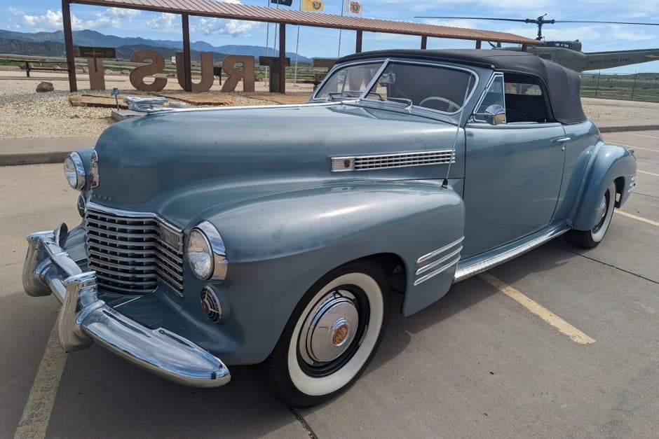 1941 Cadillac Series 62 sold for $25,000