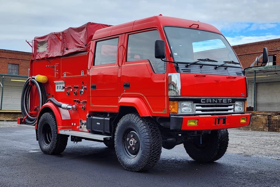 1991 Mitsubishi Canter sold for $9,330