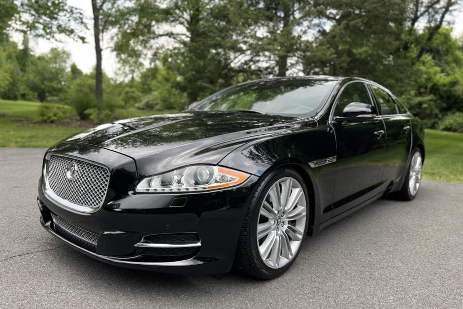2011 Jaguar X351 XJ (2010-2019) sold for $21,111