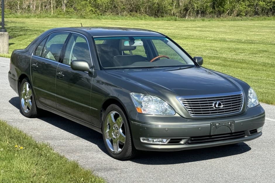 2005 Lexus LS Sedan sold for $28,000