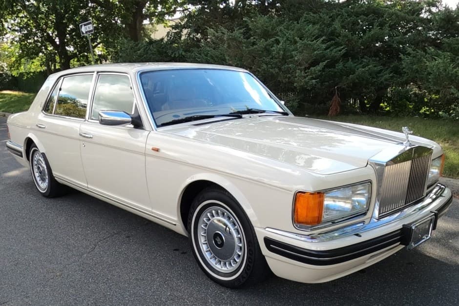 1997 Rolls-Royce SZ Silver Spirit & Silver Spur sold for $76,500