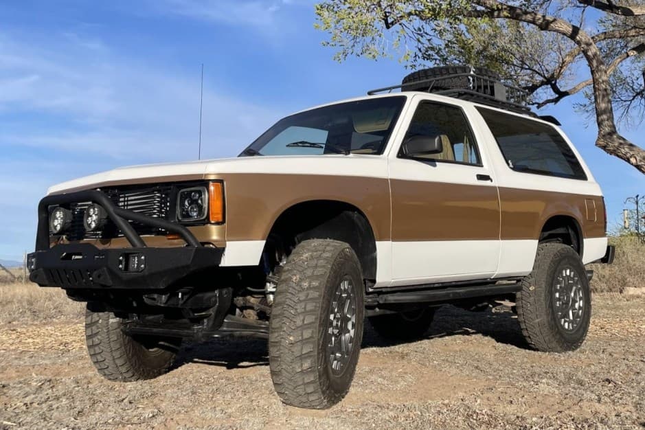 1988 Chevrolet S-10 Blazer 1982-1994 sold for $9,500