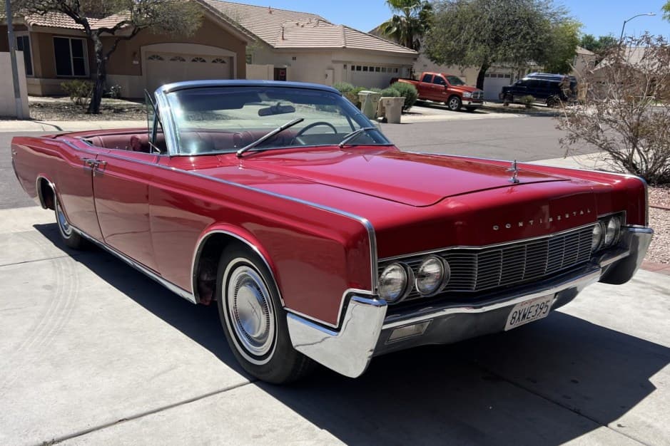 1967 Lincoln Continental (1961-1969) sold for $41,000