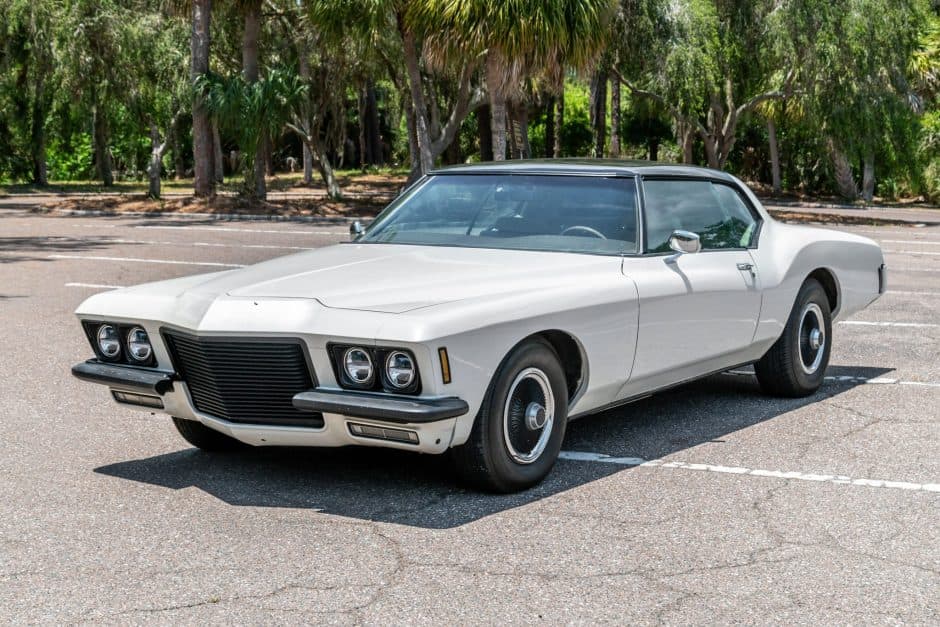 1971 Buick Riviera sold for $12,500