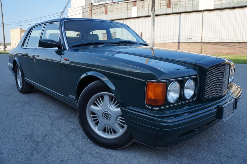 1998 Bentley SZ Saloon sold for $16,250