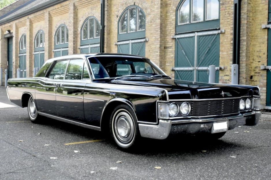 1968 Lincoln Continental (1961-1969) sold for $40,000