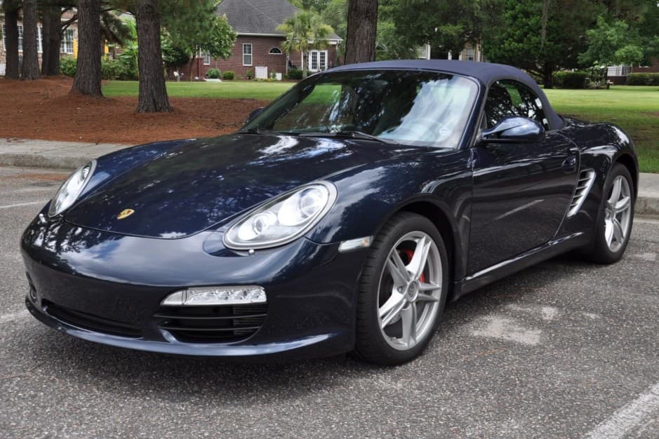 2011 Porsche 987 Boxster sold for $43,250
