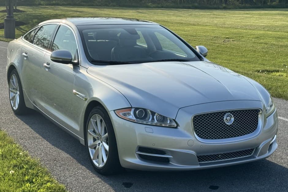 2012 Jaguar X351 XJ (2010-2019) sold for $14,000