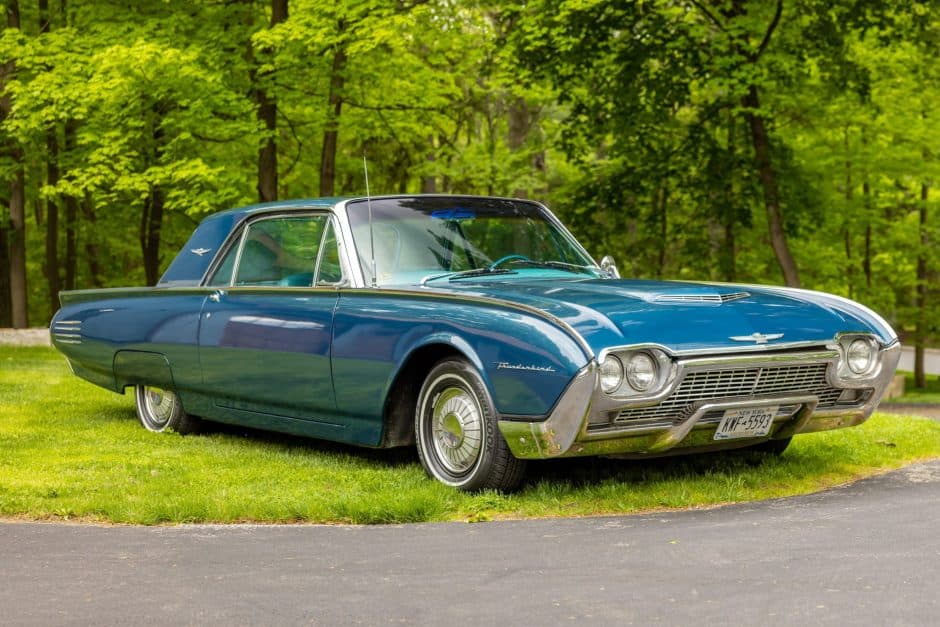 1961 Ford Thunderbird (1961-1963) sold for $11,750
