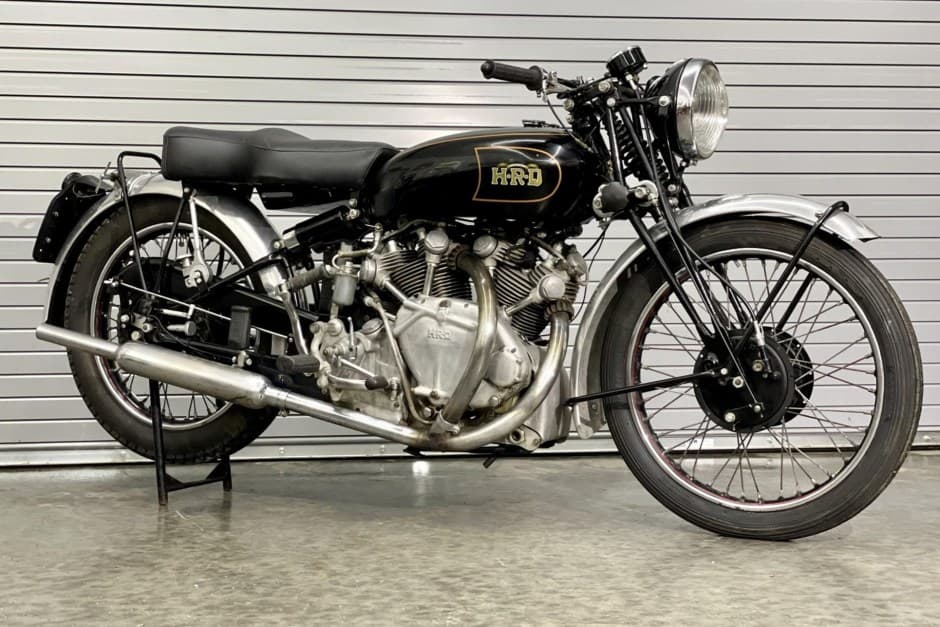 1946 Vincent Rapide sold for $60,000