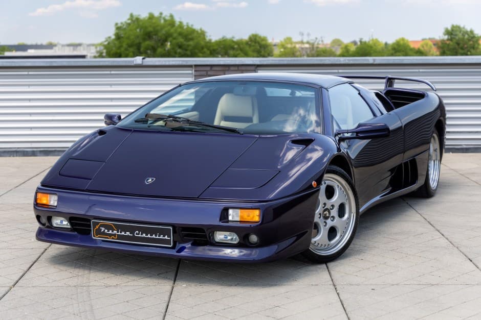 1996 Lamborghini Diablo sold for $262,000