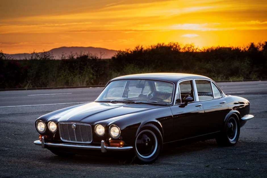 1973 Jaguar XJ Series 1 (1968-1973) sold for $20,250