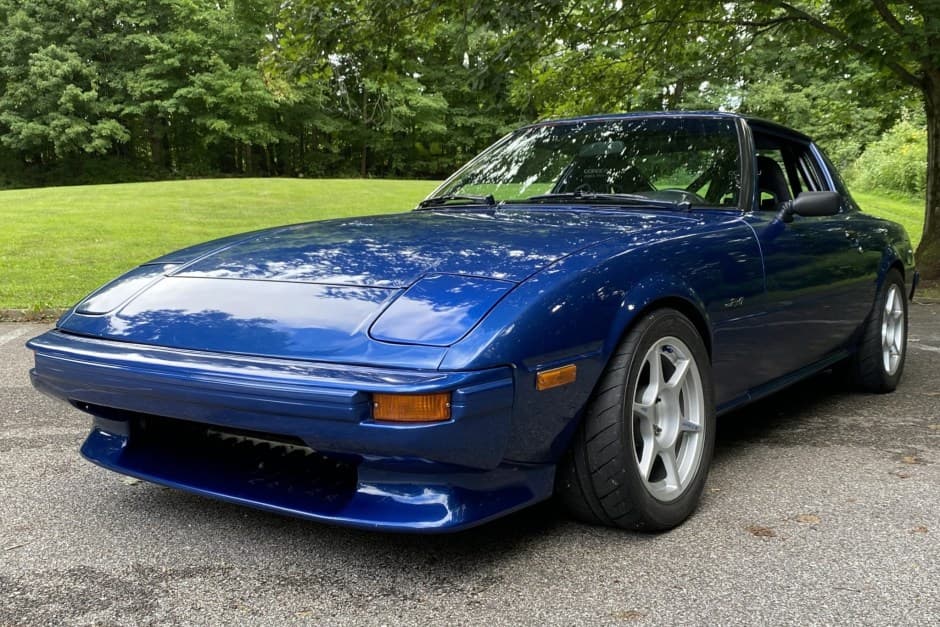 1979 Mazda RX-7 FB sold for $9,300