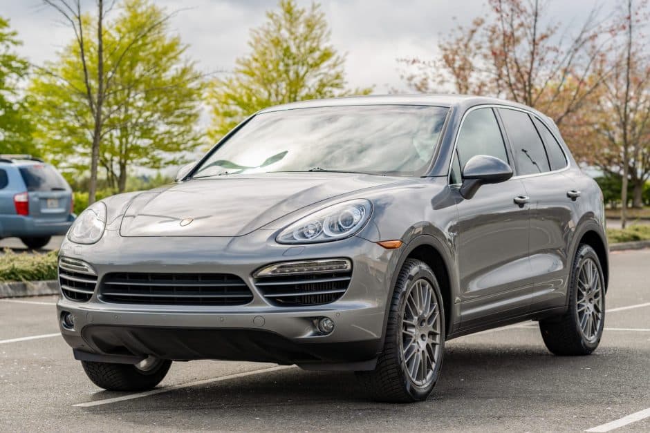 2014 Porsche 958 Cayenne (2011-2018) sold for $34,500