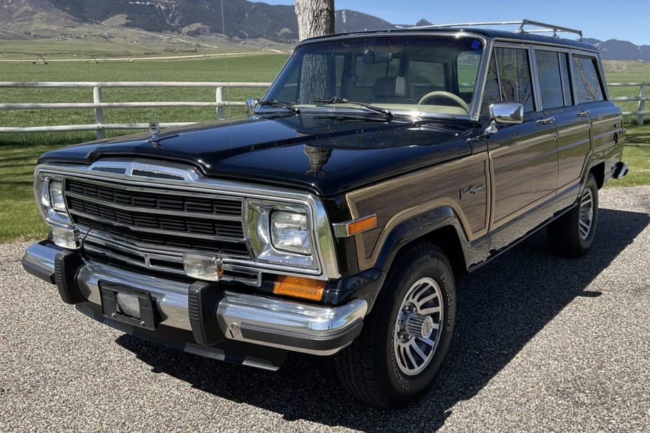 1990 Jeep SJ Grand Wagoneer sold for $50,000