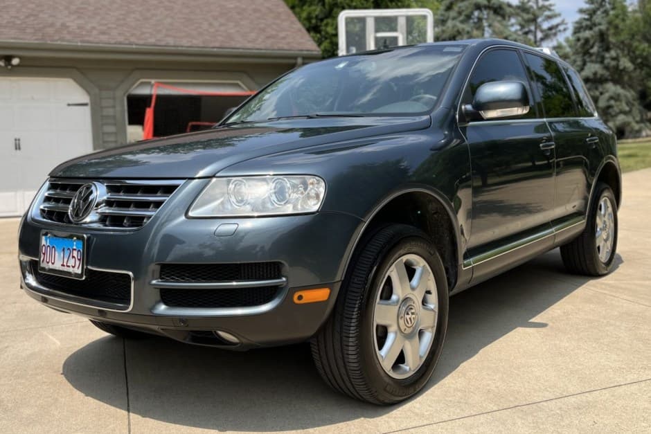 2004 Volkswagen Touareg sold for $21,000