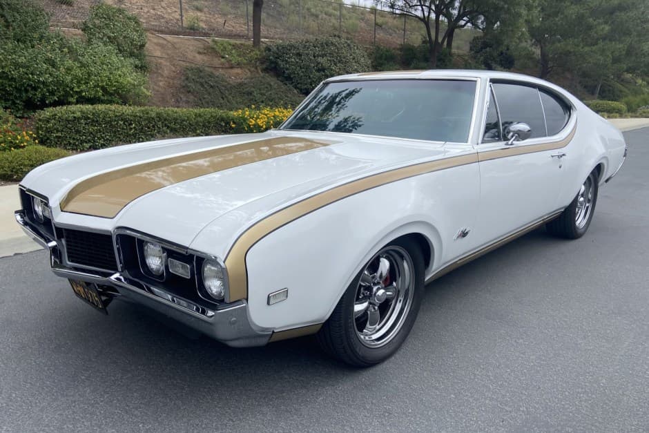 1968 Oldsmobile Cutlass sold for $31,500
