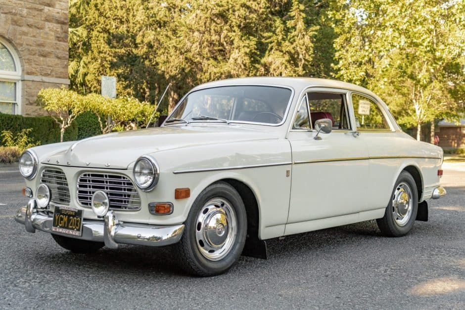 1968 Volvo Amazon sold for $24,000