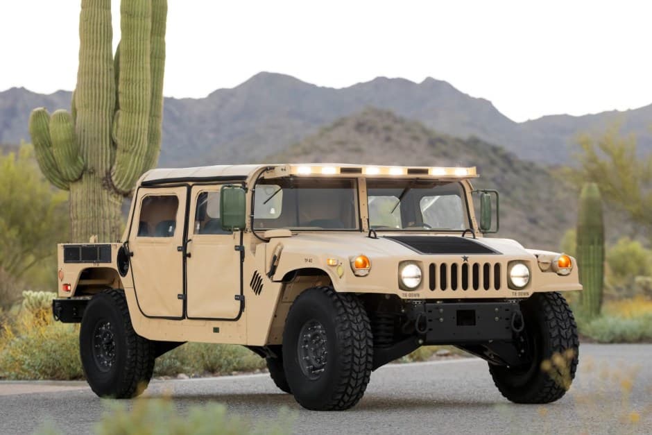 1985 Hummer HMMWV/Humvee sold for $40,000