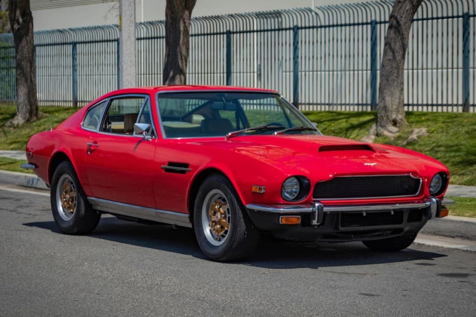 1978 Aston Martin V8 (1977-1989) sold for $92,000