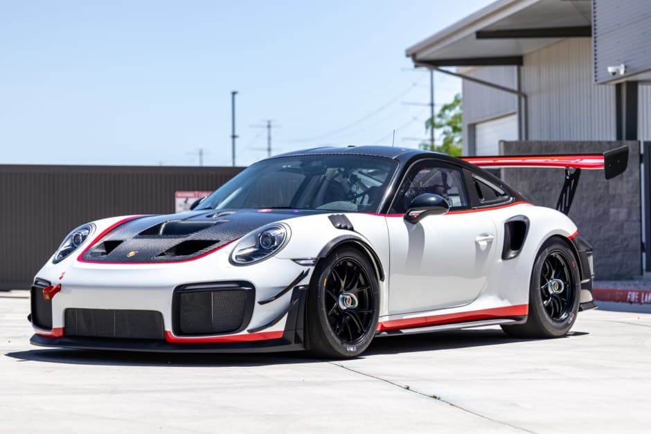 2019 Porsche 991 GT2 sold for $371,000