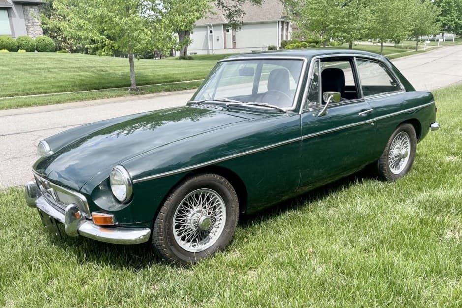 1969 MG MGB sold for $13,000