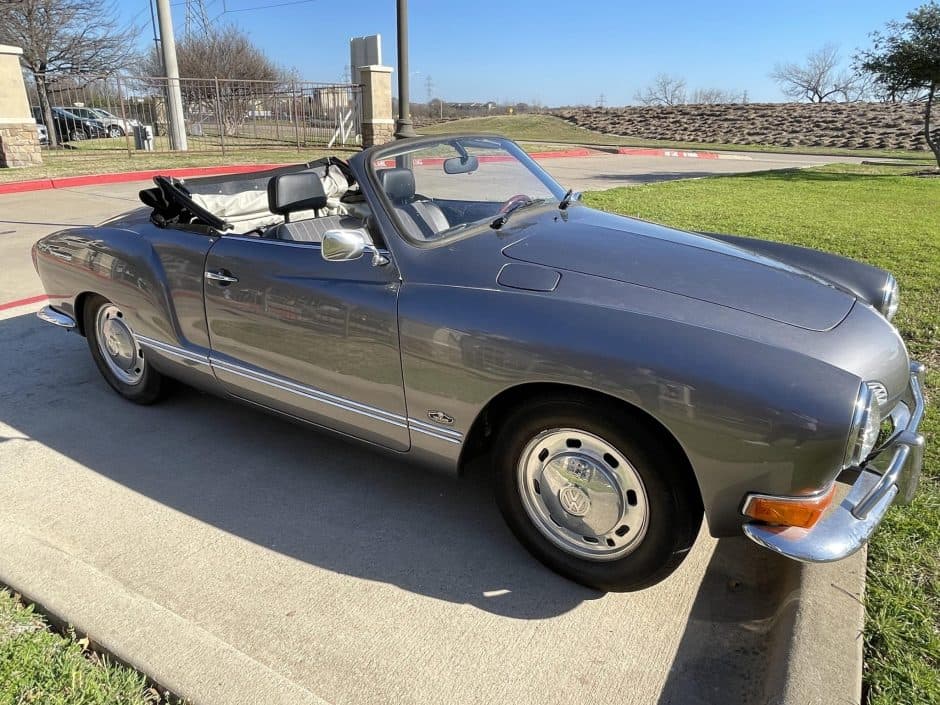 1971 Volkswagen Karmann Ghia sold for $25,000