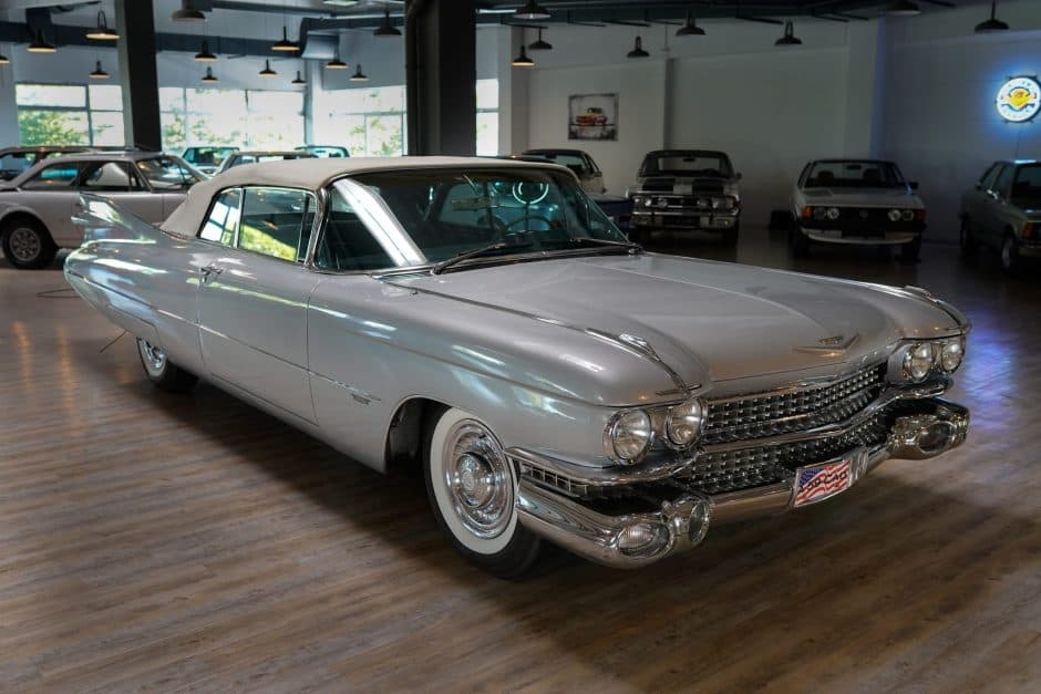 1959 Cadillac Series 62 sold for $105,000