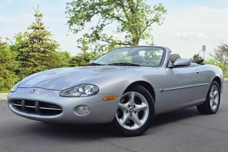 2001 Jaguar XK8 sold for $9,000