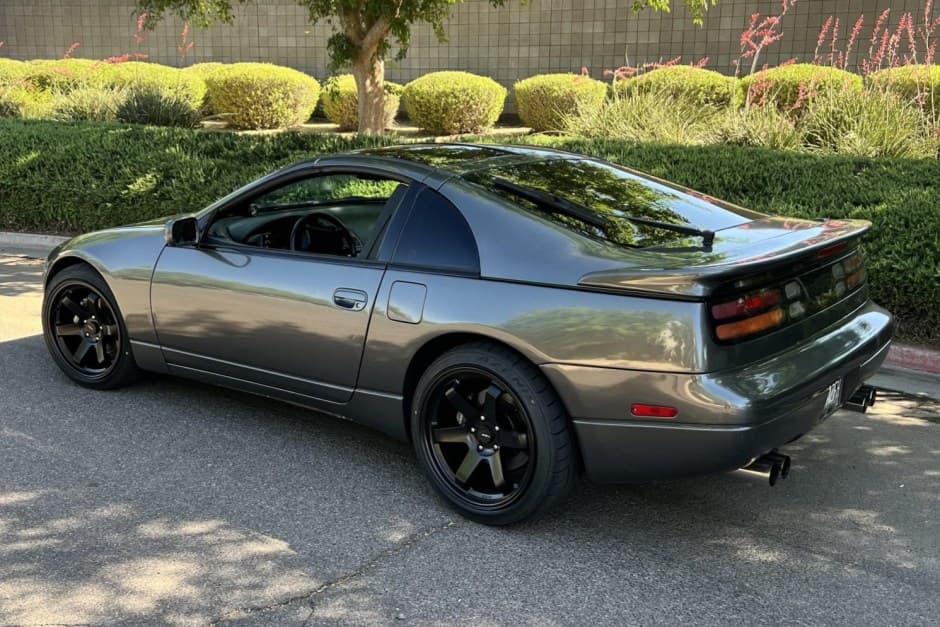 1991 Nissan Z32 300ZX sold for $15,500