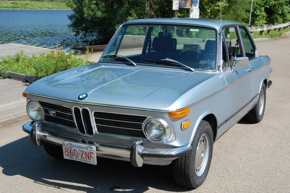1972 BMW 2002tii sold for $35,752
