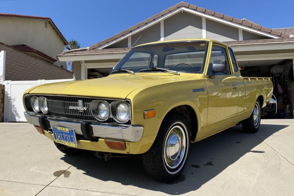 1977 Datsun Pickup sold for $7,600