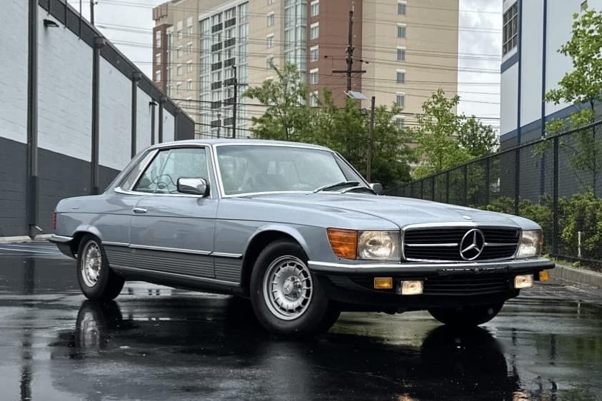 1981 Mercedes-Benz C107 SLC sold for $22,000
