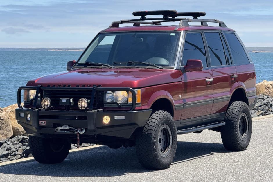 2000 Land Rover Range Rover P38A sold for $8,850