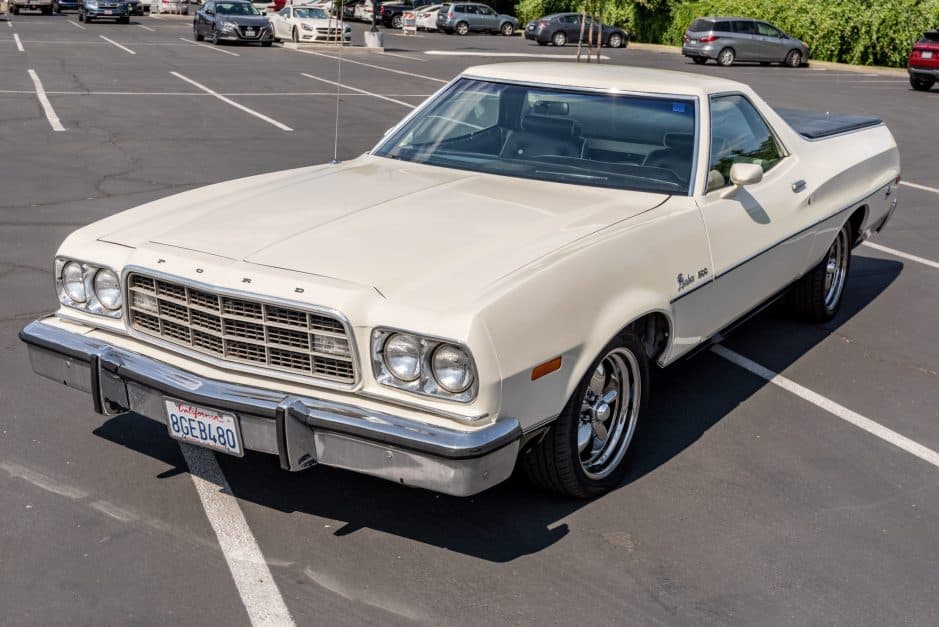 1973 Ford Ranchero sold for $7,800