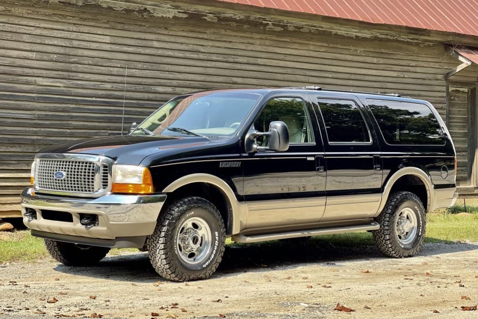 2000 Ford Excursion sold for $51,000