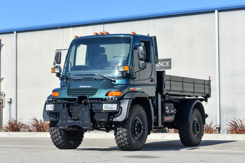 2006 Mercedes-Benz Unimog sold for $100,000