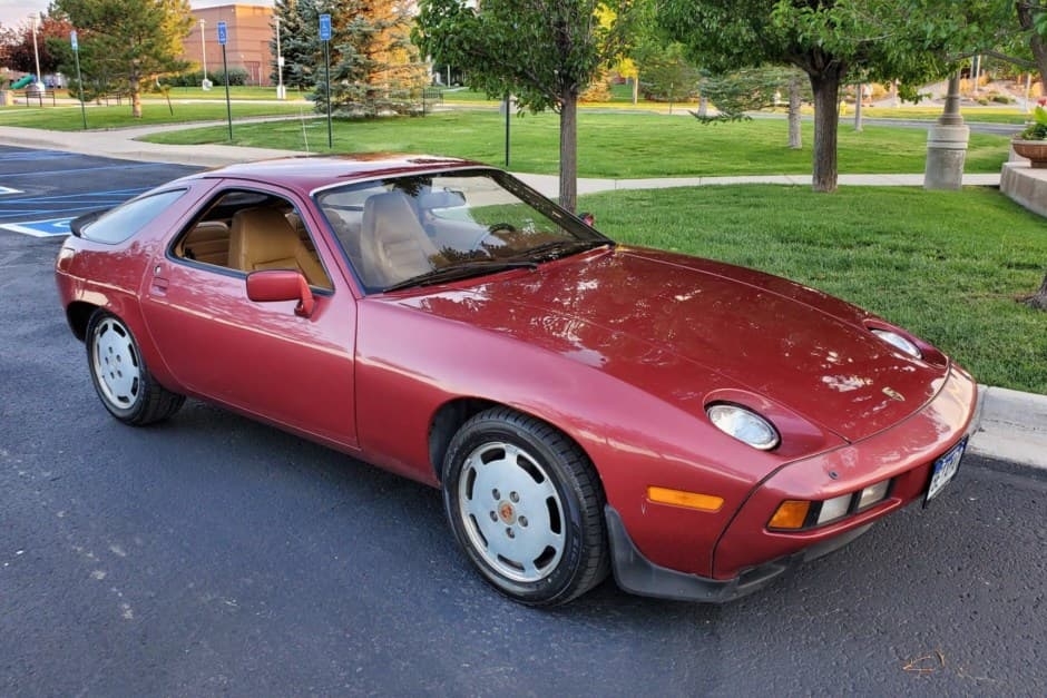 1981 Porsche 928 sold for $24,000